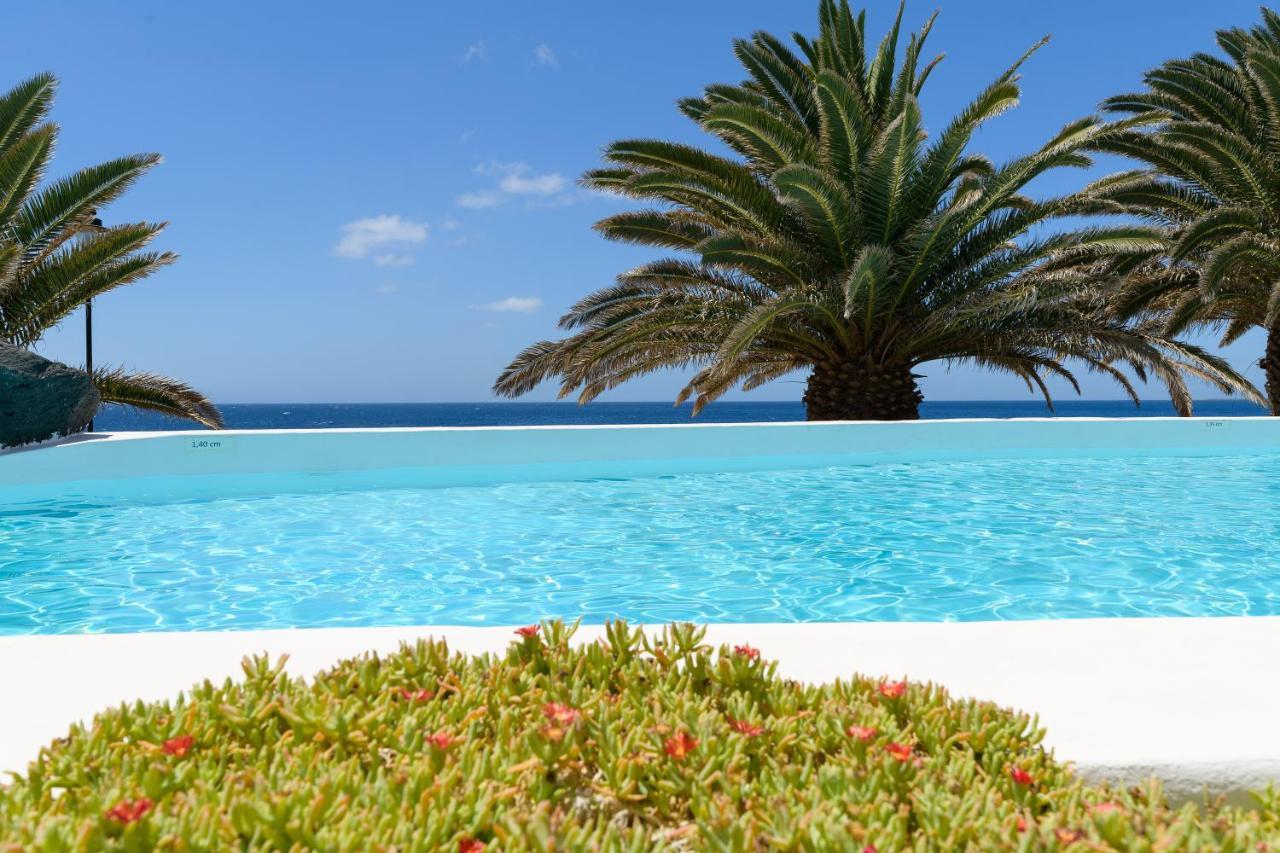Sol Eterno - Luxury Aparmtent With Direct Oceanview And Extra Services Costa Teguise Exterior foto